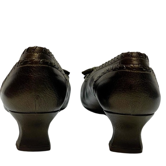 STUART WEITZMAN PEWTER KITTEN HEEL SQUARE TOE LOAFERS SZ 10 M EUC - Picture 9 of 12